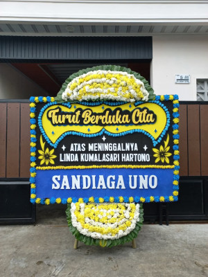 Papan Bunga Duka di Mananggu